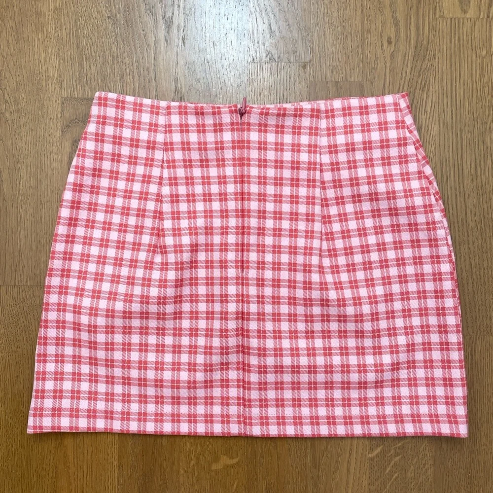 urban outfitters pink and red plaid mini skirt in size xs - Picture 2 of 5